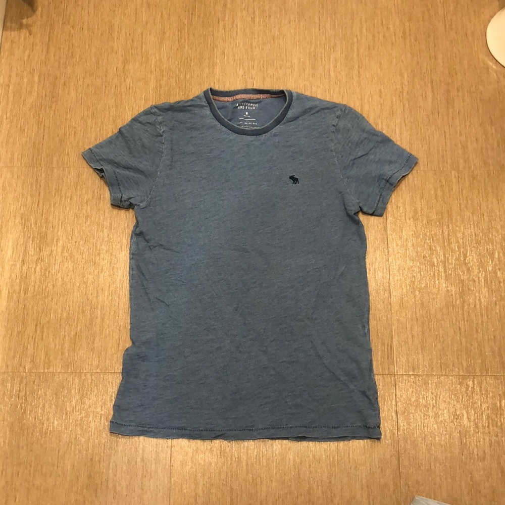 Abercrombie and Fitch T shirt